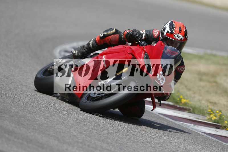 /21 17.06.2026  Ducati Schweiz Track Warmup ADR/Gruppe gelb/33